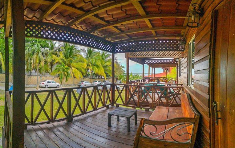 Green Monkey Hostel Bacalar Buitenkant foto